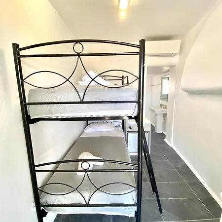 Mykonos Vibes Airport And شقة