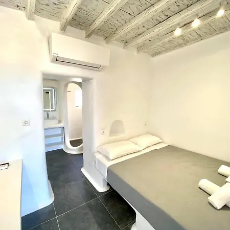 Mykonos Vibes Airport And Apartmán *